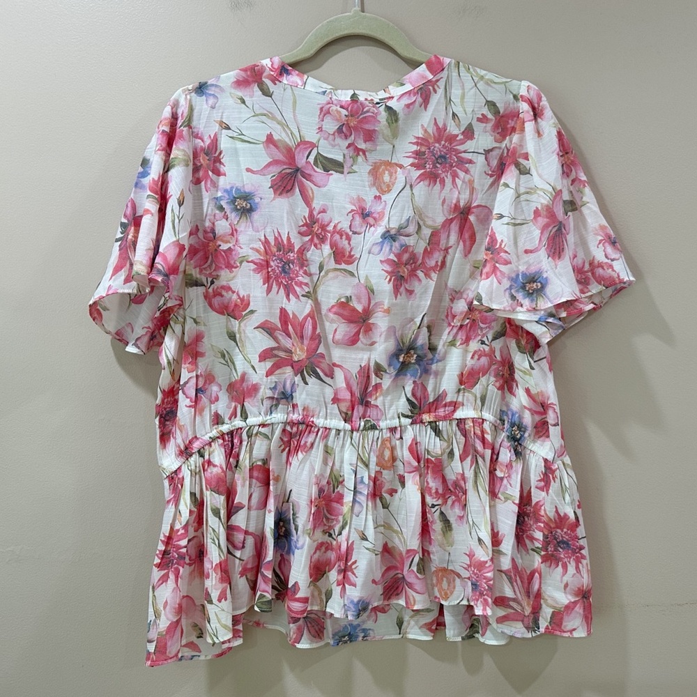 NWT Rose + Olive Green Babydoll Peplum Blouse  Tiered Pleat Floral Top Women 1X - Picture 2 of 6